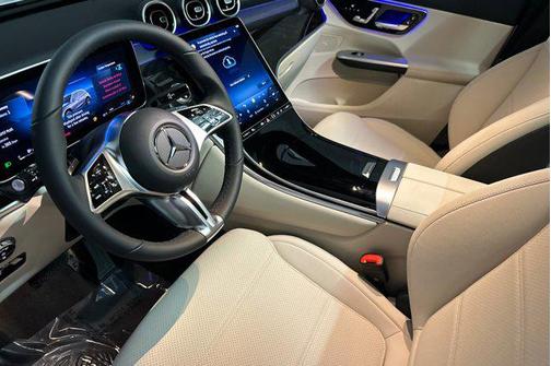 2026 Mercedes-Benz GLC 300 4MATIC