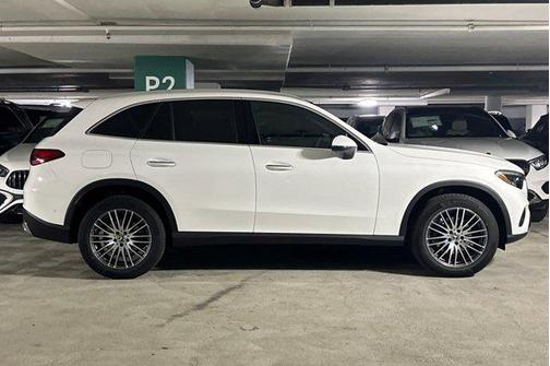 2026 Mercedes-Benz GLC 300 4MATIC