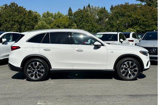 2025 Mercedes-Benz GLC 350e Base