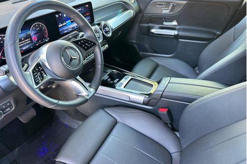 2025 Mercedes-Benz GLB 250 Base