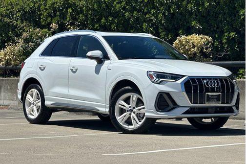 2023 Audi Q3 45 S line Premium Plus