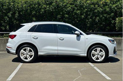 2023 Audi Q3 45 S line Premium Plus