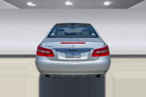 Black 2011 Mercedes-Benz E-Class E 350