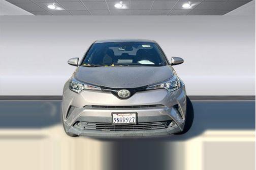 Silver Knockout Metallic 2019 Toyota C-HR LE