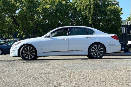 2013 Hyundai Genesis 5.0 R-Spec