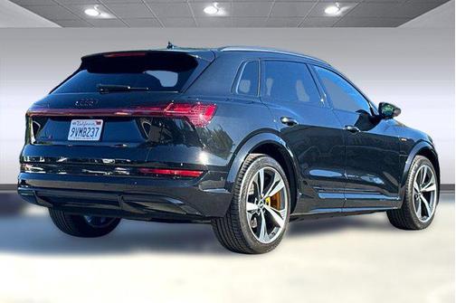 2022 Audi e-tron S Premium Plus