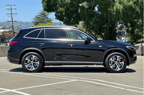 2025 Mercedes-Benz GLC 350e Base