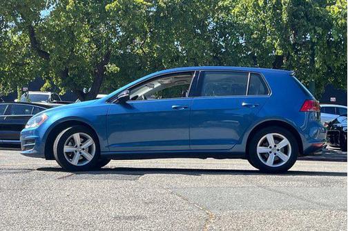 2017 Volkswagen Golf TSI Wolfsburg Edition 4-Door