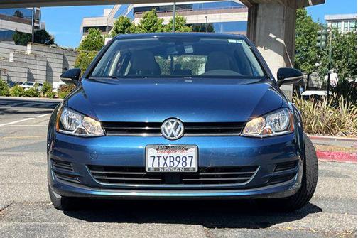 2017 Volkswagen Golf TSI Wolfsburg Edition 4-Door