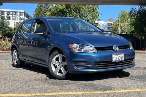 2017 Volkswagen Golf TSI Wolfsburg Edition 4-Door