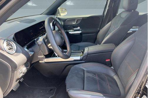 Night Black 2024 Mercedes-Benz EQB 300 4MATIC