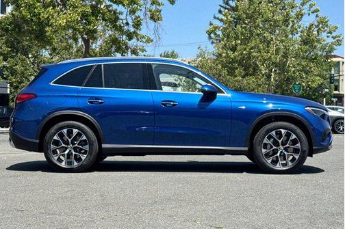 2025 Mercedes-Benz GLC 350e Base