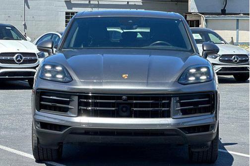 2024 Porsche Cayenne AWD