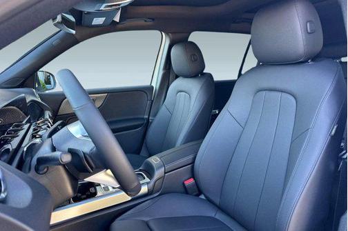 2026 Mercedes-Benz GLB 250 Base