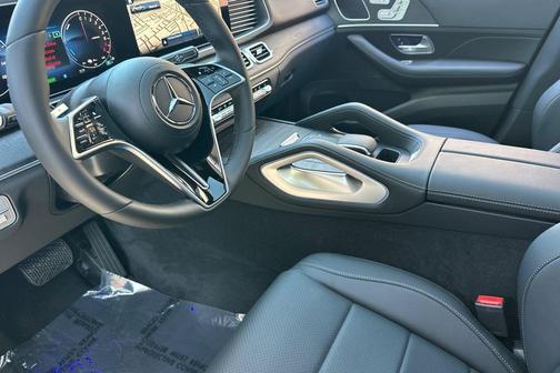Polar White 2026 Mercedes-Benz GLE 450e 4MATIC