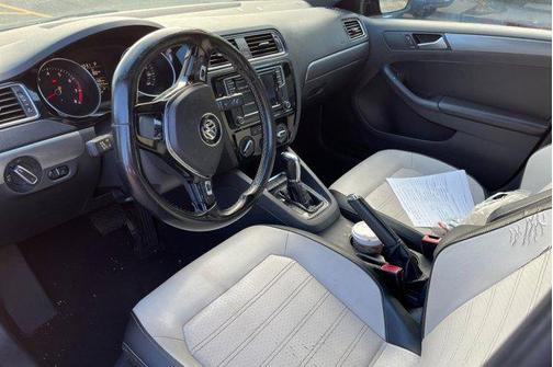 2016 Volkswagen Jetta 1.8T Sport