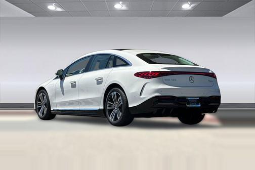 Polar White 2026 Mercedes-Benz EQS 450 4MATIC