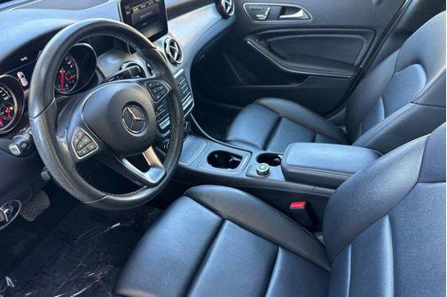 Arctic White 2018 Mercedes-Benz GLA 250 4MATIC