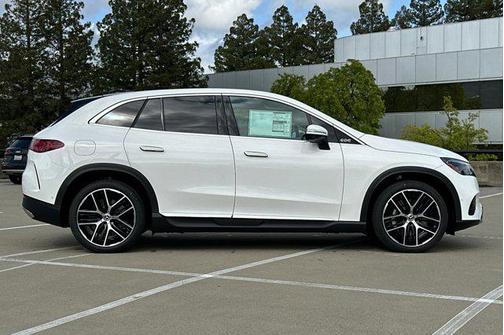 2025 Mercedes-Benz EQE 350 4MATIC