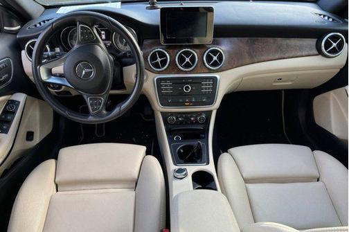 2017 Mercedes-Benz GLA 250 Base