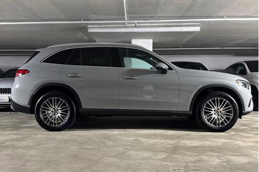 2026 Mercedes-Benz GLC 300 Base