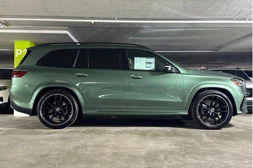 2025 Mercedes-Benz GLS 450 4MATIC