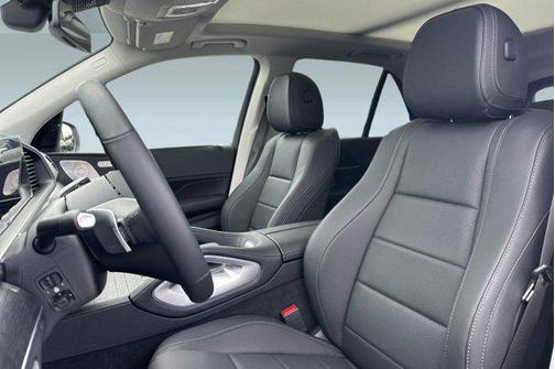 Polar White 2026 Mercedes-Benz GLE 450 4MATIC
