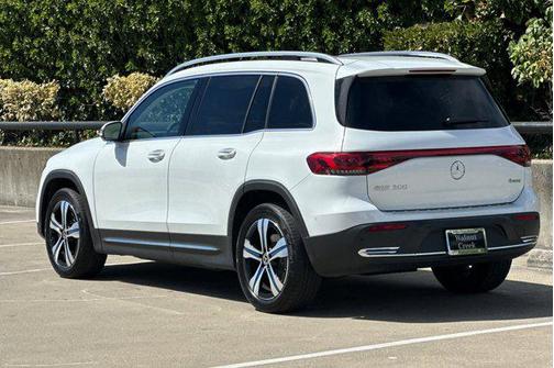 2023 Mercedes-Benz EQB 300 4MATIC