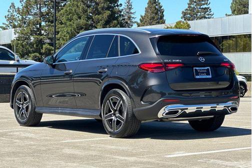 2025 Mercedes-Benz GLC 350e Base