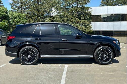 2025 Mercedes-Benz GLC 350e Base