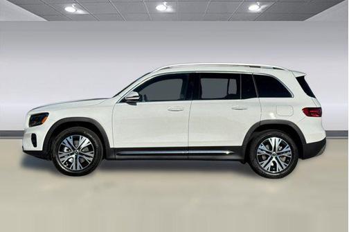 Polar White 2026 Mercedes-Benz GLB 250 4MATIC