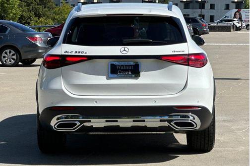 2025 Mercedes-Benz GLC 350e Base