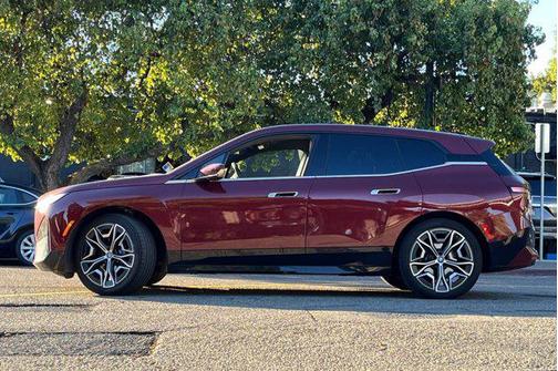 2024 BMW iX xDrive50