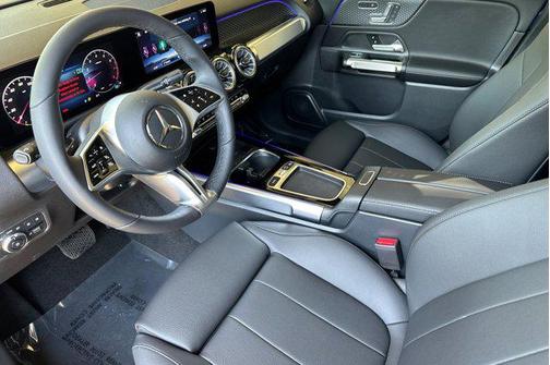 2025 Mercedes-Benz GLB 250 4MATIC