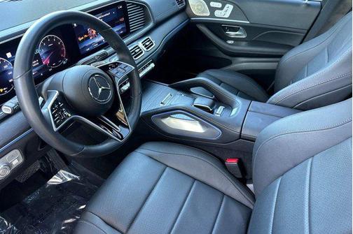 Obsidian Black Metallic 2024 Mercedes-Benz GLS 450 4MATIC