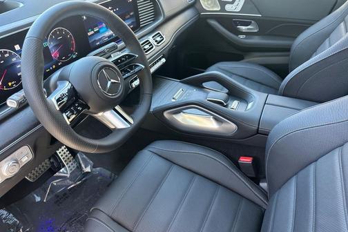 MANUFAKTUR Alpine Grey 2026 Mercedes-Benz GLS 580 4MATIC