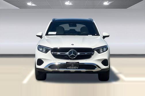 Polar White 2025 Mercedes-Benz GLC 300 4MATIC