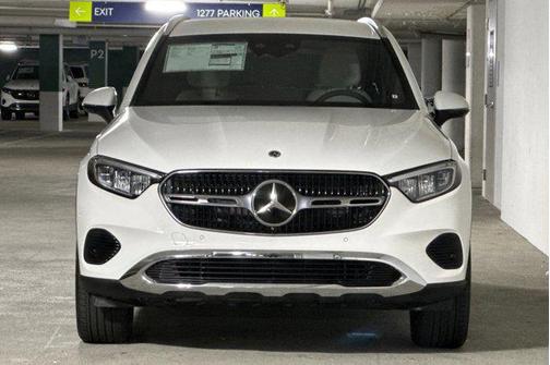 2025 Mercedes-Benz GLC 300 4MATIC