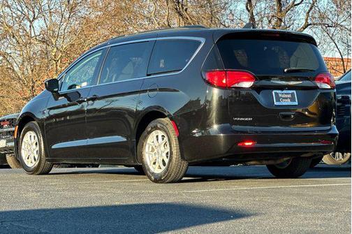 2021 Chrysler Voyager LXI