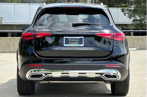 2025 Mercedes-Benz GLC 350e Base