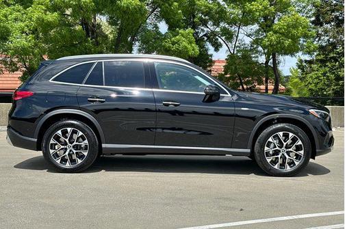 2025 Mercedes-Benz GLC 350e Base