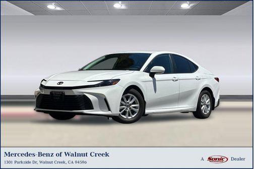 Ice Cap 2025 Toyota Camry LE