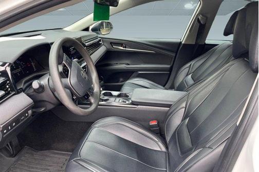 Ice Cap 2025 Toyota Camry LE