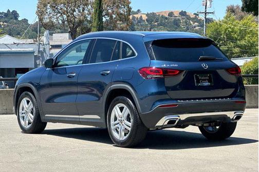 2021 Mercedes-Benz GLA 250 Base 4MATIC
