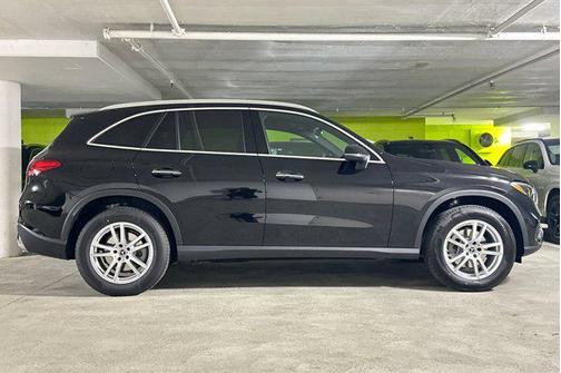 2025 Mercedes-Benz GLC 300 4MATIC