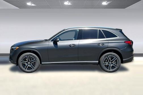 MANUFAKTUR exclusive graphite grey magno 2026 Mercedes-Benz GLC 300 4MATIC