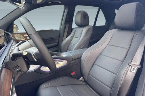 Polar White 2026 Mercedes-Benz GLE 450 4MATIC