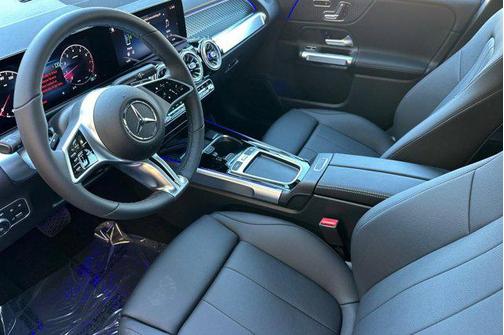 2026 Mercedes-Benz GLB 250 Base