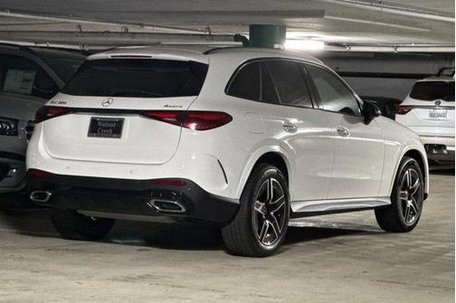 2026 Mercedes-Benz GLC 300 4MATIC