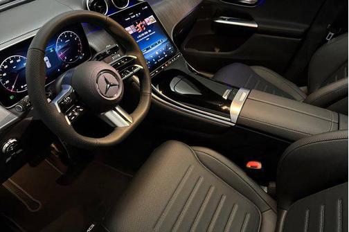 2026 Mercedes-Benz GLC 300 4MATIC